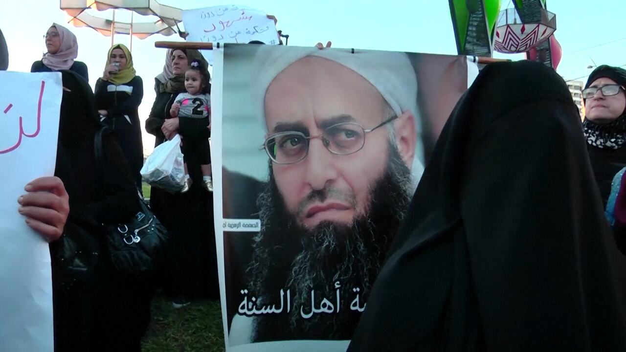 تأجيل تصويت البرلمان اللبناني على قانون العفو العام وسط احتجاجات واسعة وتصعيد طائفي