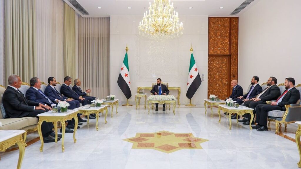 سوريا ولبنان يعززان التعاون الاقتصادي عبر مذكرات تفاهم واجتماعات رفيعة