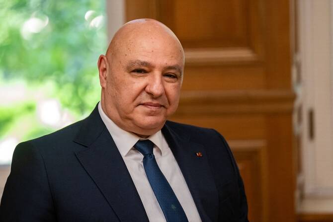 لبنان يلتمس مساعدة اليونان لتطبيق اتفاق أمريكي مع إسرائيل وسط صفقة أسلحة بمليارات الدولارات