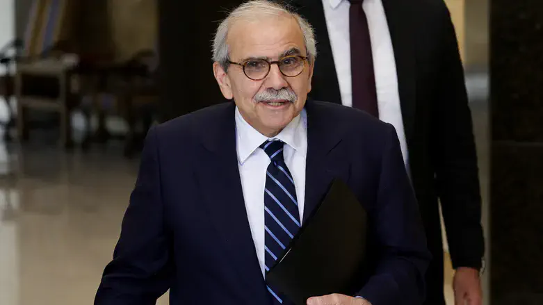 لبنان يفتح الباب أمام اتفاق سلام مع إسرائيل بشروط